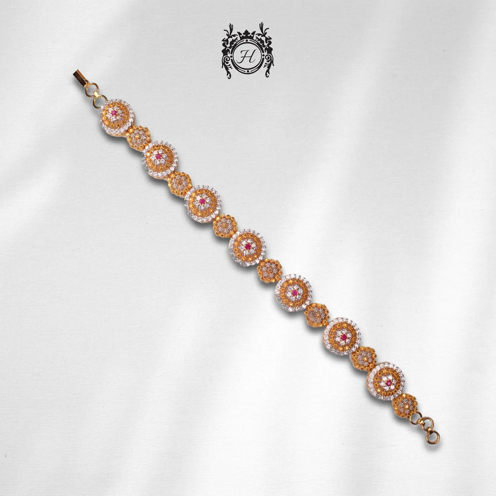 Bracelet in Chetum and Zircons