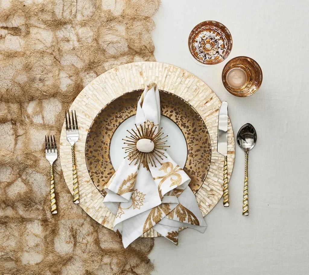 Byzantine Placemat in Ivory & Gold, Set of 4