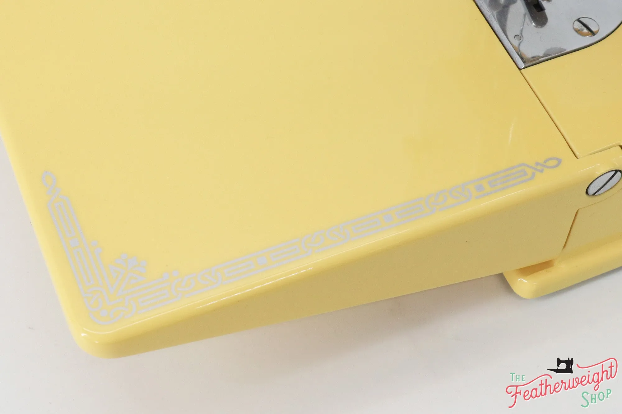 Singer Featherweight 221 Sewing Machine AG013*** - Fully Restored in Happy Yellow