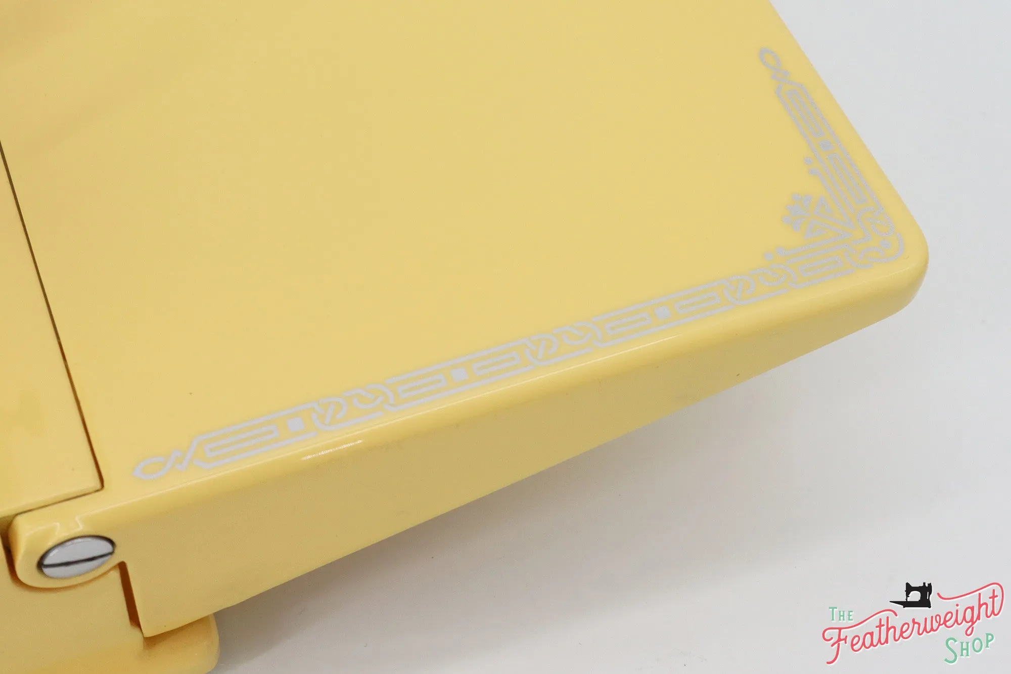 Singer Featherweight 221 Sewing Machine AG013*** - Fully Restored in Happy Yellow